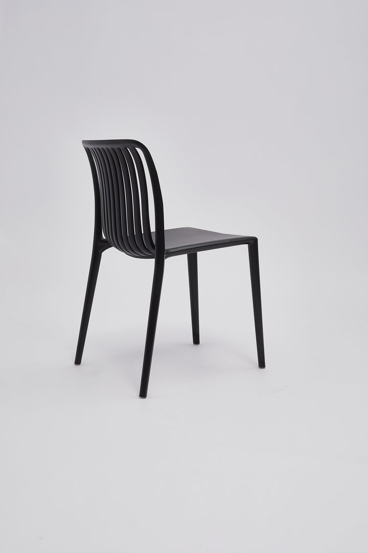 C370